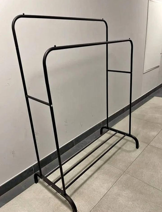 Porte-Manteau Moderne – Stable et Multifonction      علاقة ملابس عصرية – ثابتة ومتعددة الاستخدام