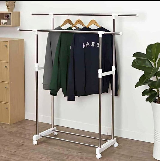 Porte-vêtements à Double Barres – Robuste, Spacieux et Fonctionnel    حامل ملابس بعارضتين – قوي، واسع وعملي