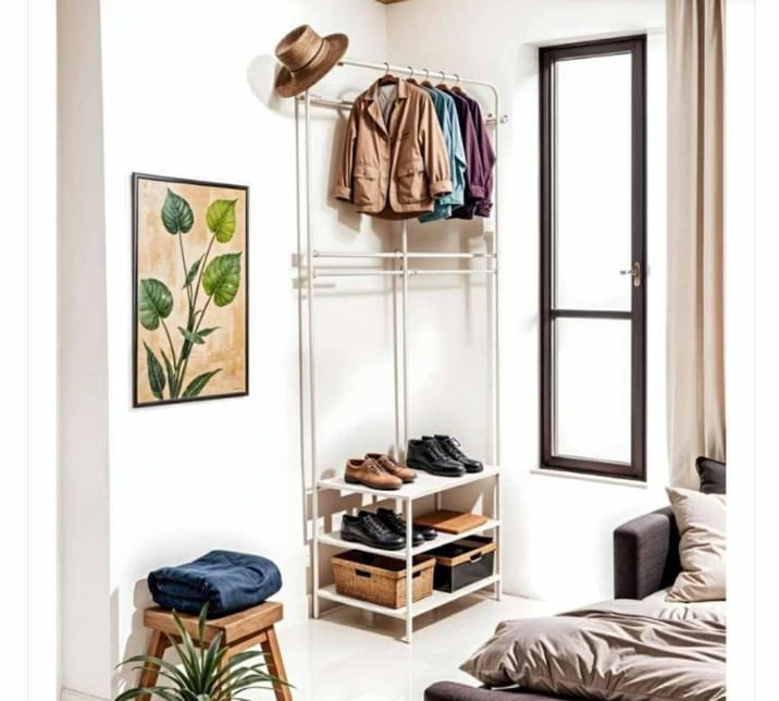 Porte-Manteau – Design Pratique et Élégant    علاقة ملابس – تصميم عملي وأنيق