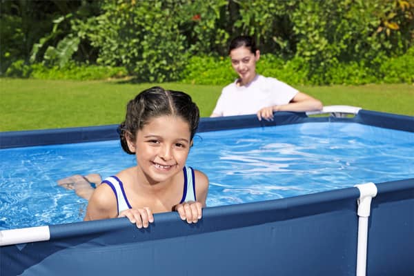 Piscine Tubulaire Rectangulaire – 221 x 150 x 43 cm          مسبح مستطيل بهيكل معدني – 221 × 150 × 43 سم